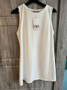 BNWT Zara Dress - M