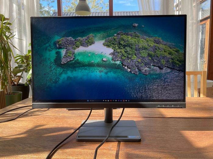 Lenovo 27" 1440p QHD Monitor - Lenovo L27q-35 VA - Excellent Condition