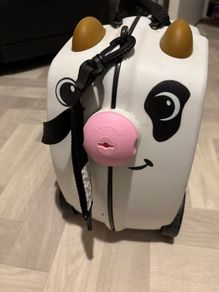 Kids suitcase