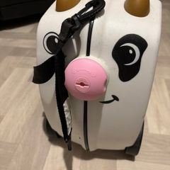 Kids suitcase