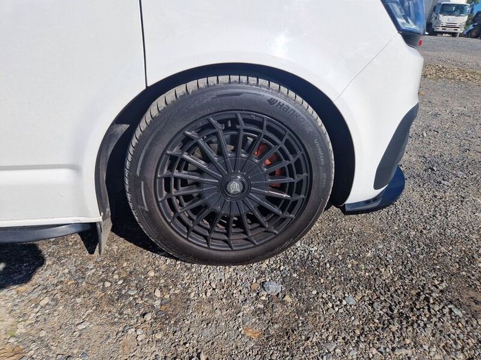 Volkswagen Transporter Highline 6.1