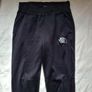 The North face thick polyester bottoms Size small 28" leg black In excellent condition Image 3