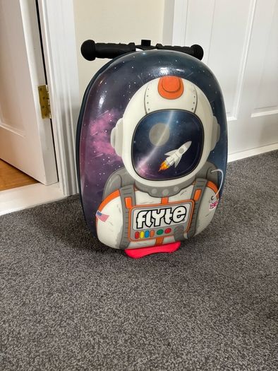 Kids scooter suitcase