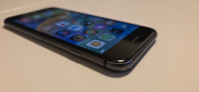 iPhone 8 64GB