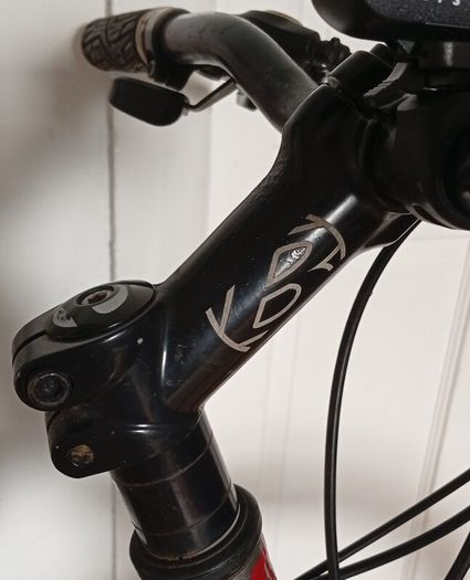 TREK 3500 ((26"))-((21 SPEED))-((Lightweight))