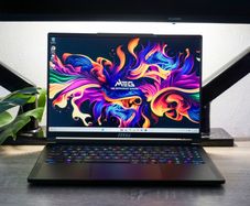 MSI Stealth 16 AI 240Hz QHD+ Oled | Core 9 285H | RTX 5070 | 32gb Ram