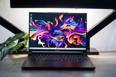 MSI Stealth 16 AI 240Hz QHD+ Oled | Core 9 285H | RTX 5070 | 32gb Ram