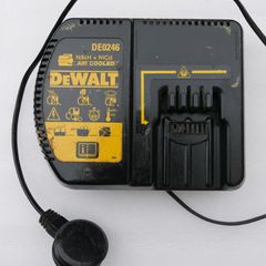 Genuine DeWalt / 24V Battery Charger DE0246 DE0245 N02
