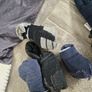 Skiing gear Image 6