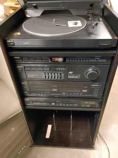 Akai stereo system