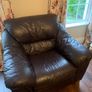 2 Piece Leather Suite Image 2