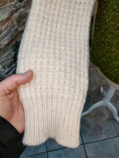 Vintage Aran SweaterSize Small to medium  Measurements are in the photos