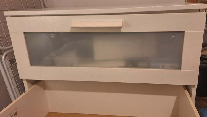 Free: King Size Divan Bed (150x200) + 2 Chests of Drawers - Collection Only