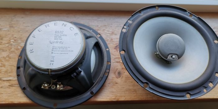 Infinity subwoofer + speakers front and rear