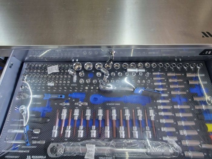 Manarola 12 Drawer Tool Chest - Fully Loaded Workshop Set