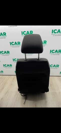 2011 Volkswagen Polo Front Seats