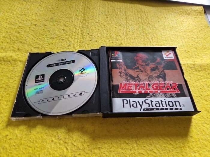 Metal Gear Solid PlayStation1 Ps1 PlayStation2 Ps2 Games Original