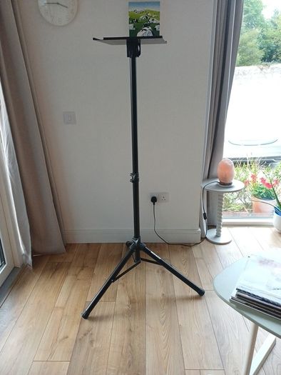 Projector / Laptop adjustable stand Heavy duty