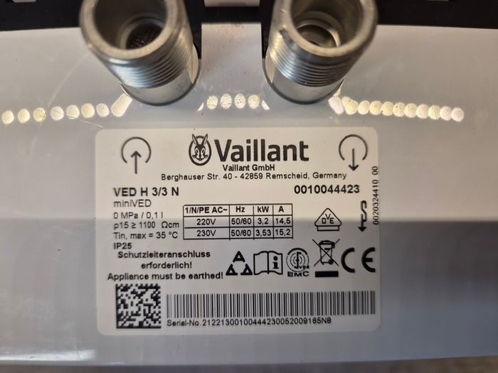 Vaillant miniVED H 3/3 N Hydraulic Small Tankless Water Heater [Energy Class A]