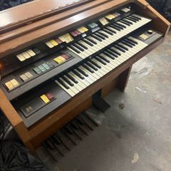 Hammond Organ