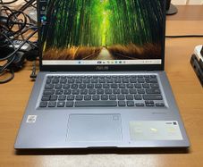 Asus Laptop i5 pro 10gen 8/256 windows 11
