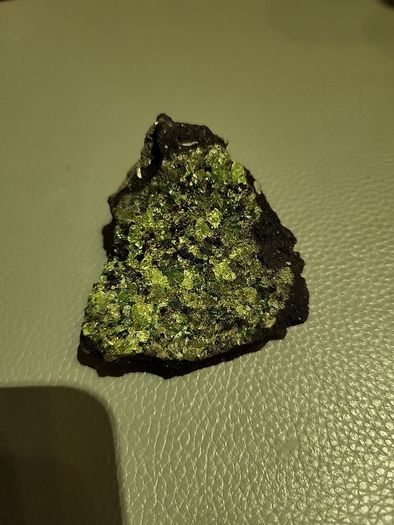Olivine specimens