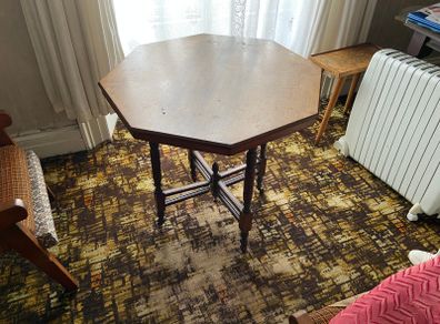 Octagonal occasional