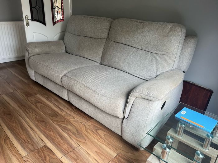 recliner sofa