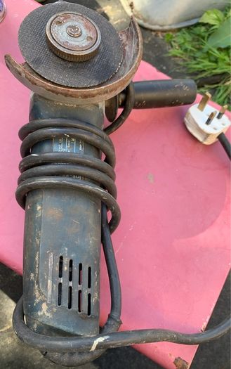 Bosch 230V 115mm angle grinder