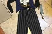 costume