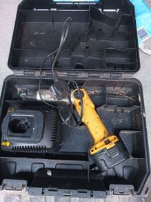 DeWalt battery screwdriver