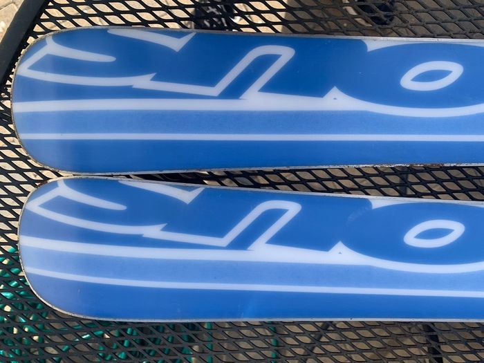 Must sell!! Snow Blades Salomon. Half the size of skis