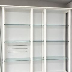 Bespoke custom-made glass display cabinet / display unit.  High-quality, professionally made unit with 3 sections and multiple glass shelves. White finish with glass shelving and a large amount of display/storage space.