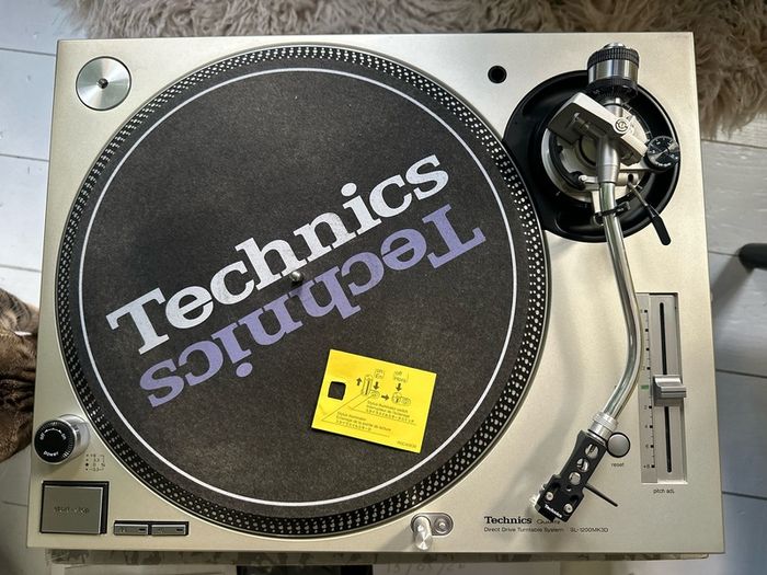 Technics SL1200 MK3DS
