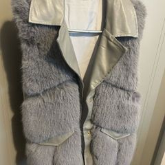 Stunning fur gilet, like new.  Bought Neola Boutique Malahide