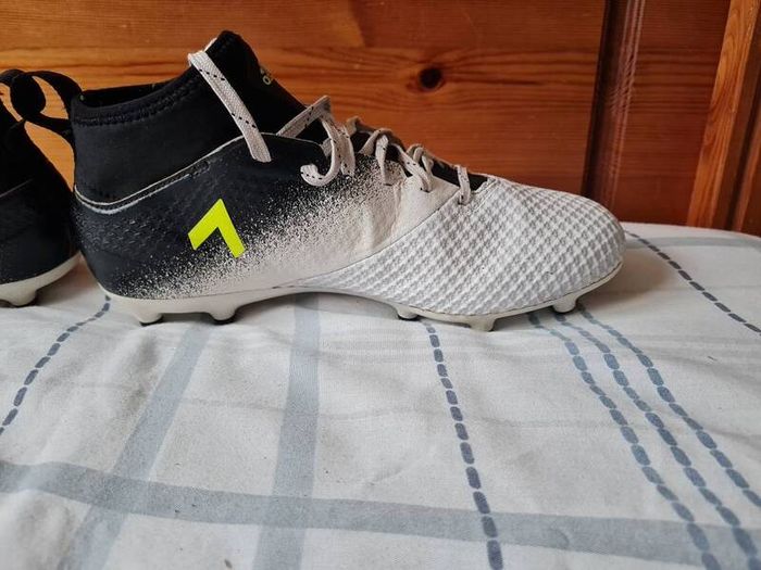 2017 adidas ace 17.3 fg boots Size 6 eu 39 white/black In excellent condition