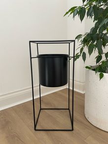 Jysk plant stand
