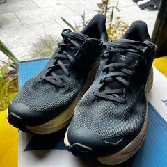 Hoka Challenger 8