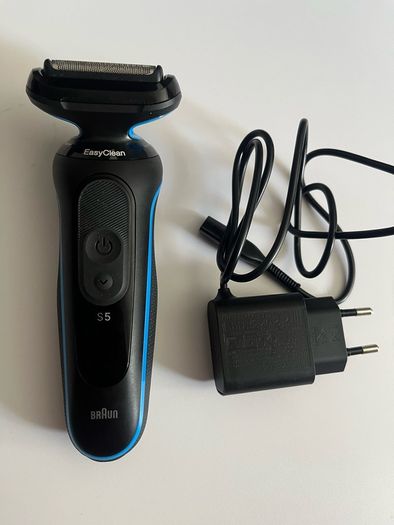 Braun Series 5 electric shaver brand new 5 years warranty