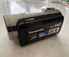Comcorder Panasonic HC-V500 NON WORKING