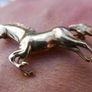 Vintage 375 Gold 9ct Yellow Gold Horse Brooch Image 3