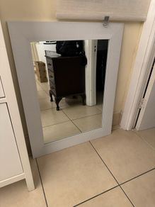 White mirror