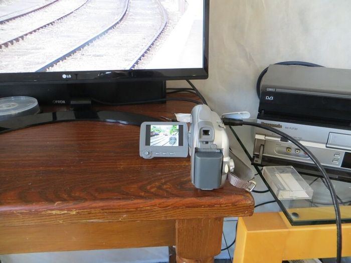Canon MV890 mini DV camcorder