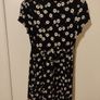 New Look Black Daisy Floral Dress Image 2