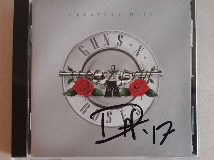 Guns N Roses signed CD Duff