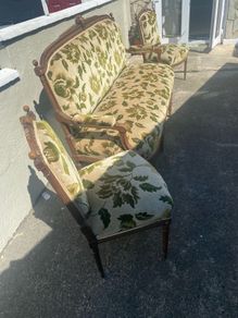 Highly decorative Victorian 3 piece suite