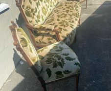 Highly decorative Victorian 3 piece suite