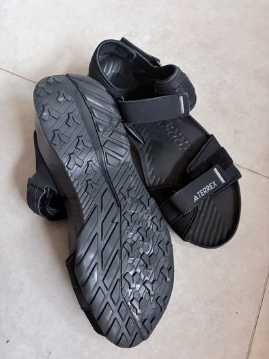 Sandals men Adidas. New.   Size 11
