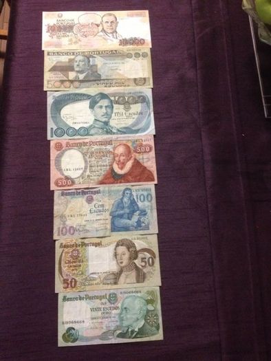 Full set of Portuguese notes from 1970s