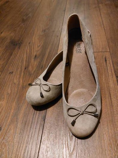 WIDE FIT - extra comfort- uk7